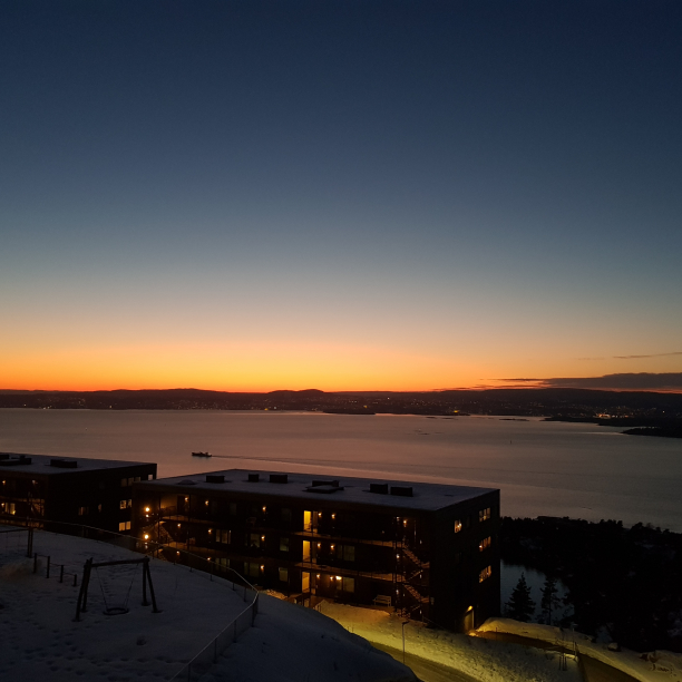 2018-02-04 17:31:30 CET (Tag: scenery) (Nesodden, Norway). Bye, bye weekend!