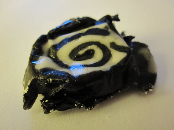 Black & White Sticky Licorice Caramel.