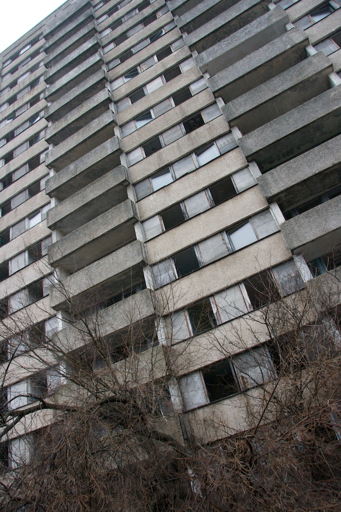 One of the many apartment buildings that were 'temporarily' evacuated. One of the many apartment buildings that were ’temporarily’ evacuated.