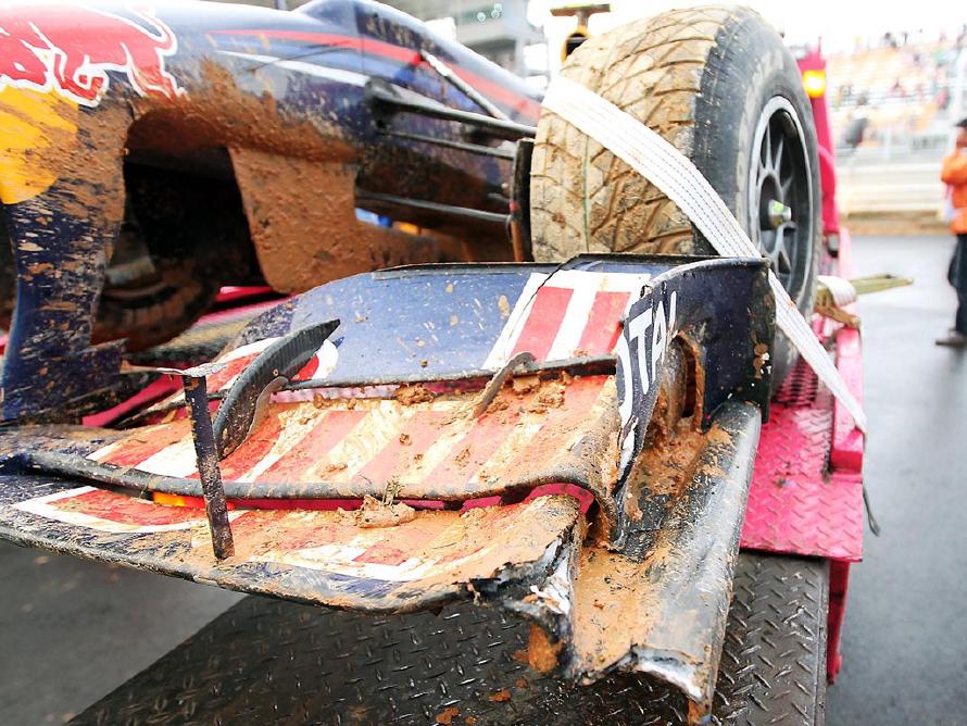 The Red Bull Racing RB6 of Mark Webber (AUS) Red Bull Racing after he crashed out of the race. Formula One World Championship, Rd 17, Korean Grand Prix, Race, Korea International Circuit, Yeongam, South Korea, Sunday, 24 October 2010 The Red Bull Racing RB6 of Mark Webber (AUS) Red Bull Racing after he crashed out of the race. Formula One World Championship, Rd 17, Korean Grand Prix, Race, Korea International Circuit, Yeongam, South Korea, Sunday, 24 October 2010