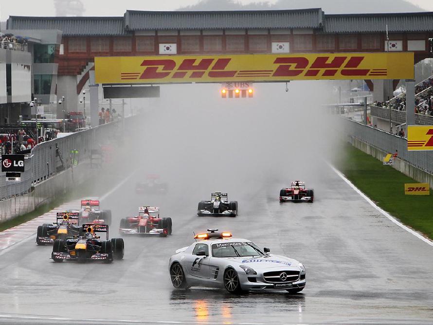 Safety car leads the field. Formula One World Championship, Rd 17, Korean Grand Prix, Race, Korea International Circuit, Yeongam, South Korea, Sunday, 24 October 2010 Safety car leads the field. Formula One World Championship, Rd 17, Korean Grand Prix, Race, Korea International Circuit, Yeongam, South Korea, Sunday, 24 October 2010