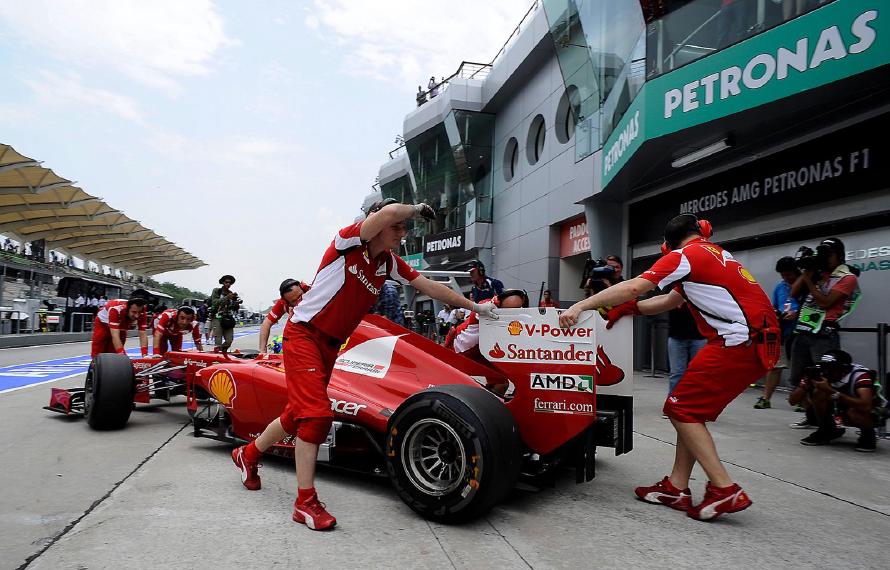 Felipe Massa (BRA) Ferrari F2012. Formula One World Championship, Rd2, Malaysian Grand Prix, Qualifying, Sepang, Malaysia, Saturday, 24 March 2012. © Sutton Images. No reproduction without permission. Felipe Massa (BRA) Ferrari F2012. Formula One World Championship, Rd2, Malaysian Grand Prix, Qualifying, Sepang, Malaysia, Saturday, 24 March 2012. © Sutton Images. No reproduction without permission.