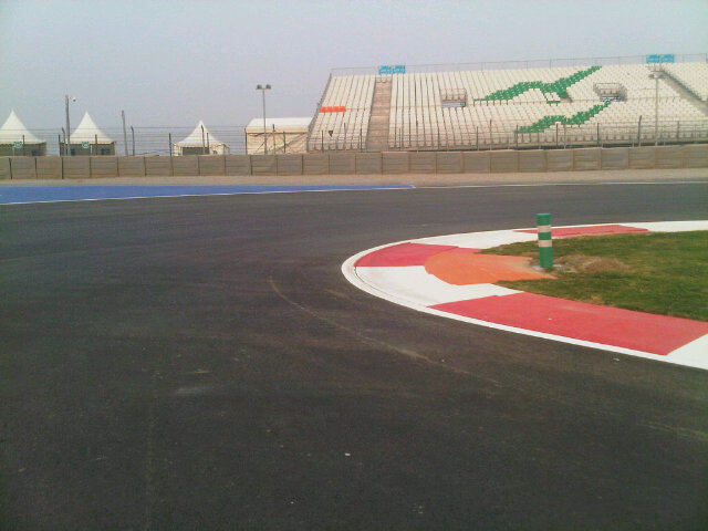 T3 apex. Totally blind braking and turn in. yfrog.com/ntqqyjj T3 apex. Totally blind braking and turn in. yfrog.com/ntqqyjj