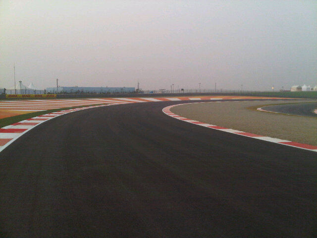 And on, into T11 yfrog.com/hsim4gpj And on, into T11 yfrog.com/hsim4gpj