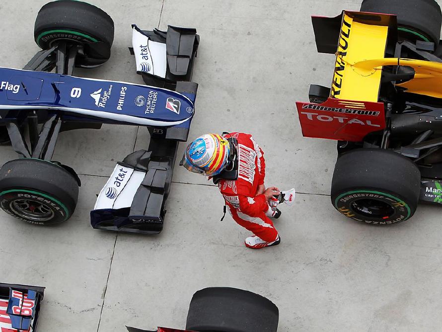 Fernando Alonso (ESP) Ferrari in parc ferme. Formula One World Championship, Rd 17, Korean Grand Prix, Qualifying Day, Korea International Circuit, Yeongam, South Korea, Saturday, 23 October 2010 Fernando Alonso (ESP) Ferrari in parc ferme. Formula One World Championship, Rd 17, Korean Grand Prix, Qualifying Day, Korea International Circuit, Yeongam, South Korea, Saturday, 23 October 2010