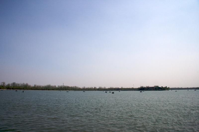 Around the quarters of three 2.9 square kilometer Summar Palace area is water.